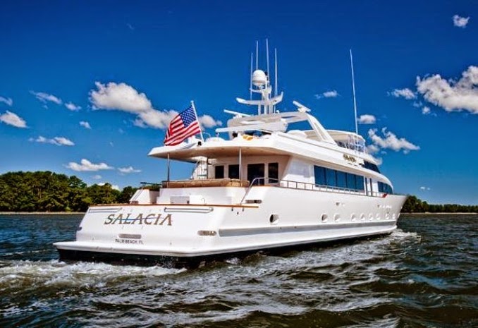 Super Yacht Salacia cruising in NEW England