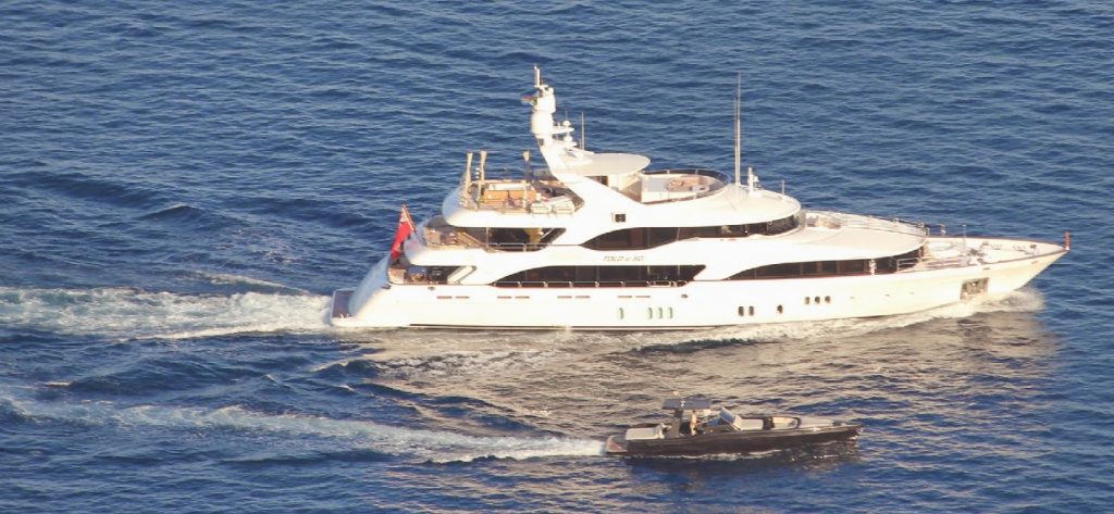 Super Yacht Tandem charter in the Mediterranean