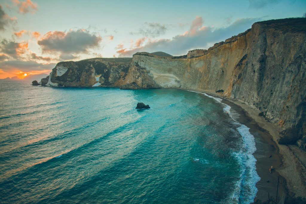 mega yacht a ponza